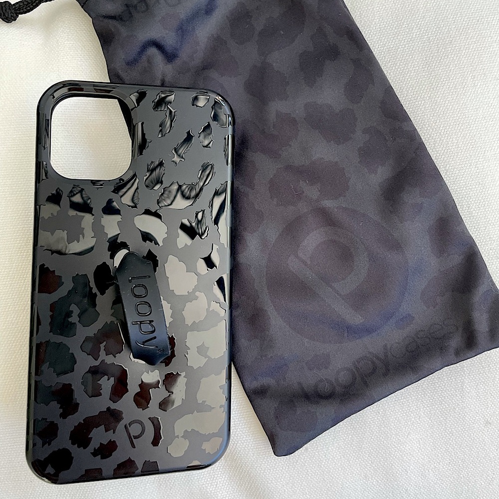 Loopy Case in Midnight Leopard. Brand New!!!